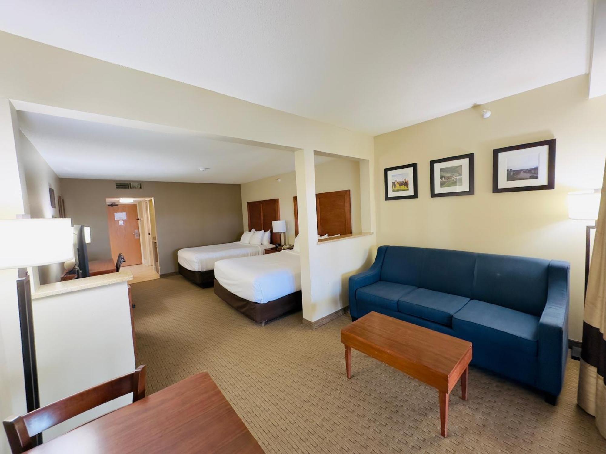 Comfort Inn & Suites Black River Falls I-94 Exterior photo